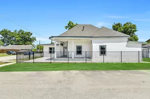 1912 Gentry St, Houston, TX 77009 - Photo 1