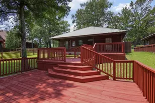 42 Hunters Creek Dr, Huntsville, TX 77340 - Photo 8