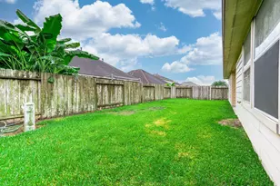 927 Hannah Falls Ln, Fresno, TX 77545 - Photo 30