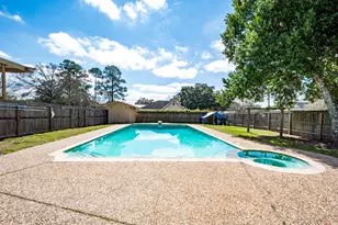 620 Bowie St, Liberty, TX 77575 - Photo 40
