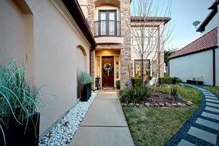 2819 Stuart Manor, Houston, TX 77082 - Photo 2