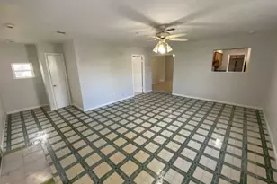 5023 Denoron Dr, Houston, TX 77048 - Photo 4