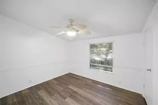 3614 College St, Damon, TX 77430 - Photo 14