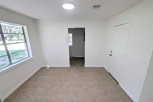 809 Glen Hollow Dr, Conroe, TX 77385 - Photo 10