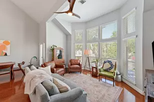 1245 W 17th St, Houston, TX 77008 - Photo 1
