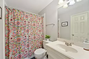 1245 W 17th St, Houston, TX 77008 - Photo 14