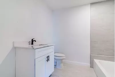 1105 N Valderas Street, Angleton, TX 77515 - Photo 10