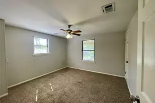 300 Hargett St, Clute, TX 77531 - Photo 26