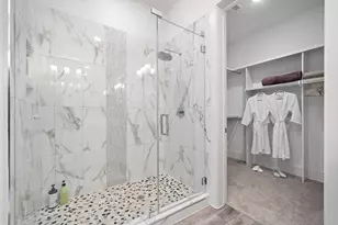 199 Waterpoint Ct, Conroe, TX 77356 - Photo 10
