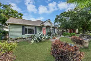 5645 Barremore St, Houston, TX 77023 - Photo 2