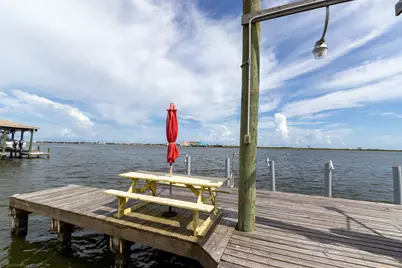 1014 Lillian Lane, Galveston, TX 77554 - Photo 10