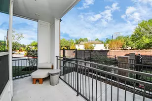 15635 Memorial Dr, Houston, TX 77079 - Photo 10