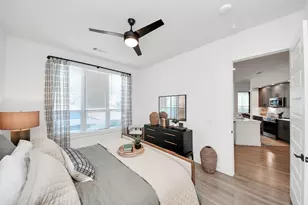 15635 Memorial Dr, Houston, TX 77079 - Photo 22