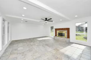 616 S Rivershire Dr, Conroe, TX 77304 - Photo 6