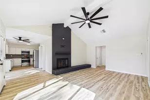 12707 Corning Dr, Houston, TX 77089 - Photo 2