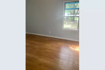 5818 Westover Street, Houston, TX 77033 - Photo 2