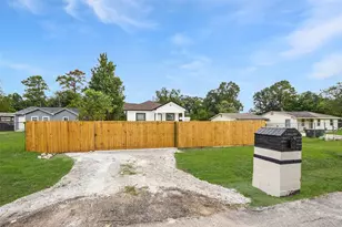 9305 Kentshire Dr, Houston, TX 77078 - Photo 8