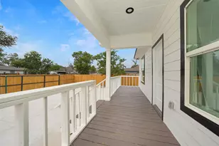 9305 Kentshire Dr, Houston, TX 77078 - Photo 4