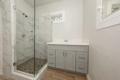9305 Kentshire Drive, Houston, TX 77078 - Photo 24