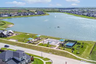 1612 Dayton Rdg Cir, Friendswood, TX 77546 - Photo 4