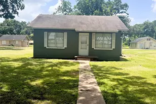 1524 Dover St, Boling, TX 77420 - Photo 2