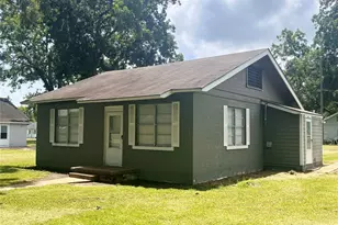 1524 Dover St, Boling, TX 77420 - Photo 1