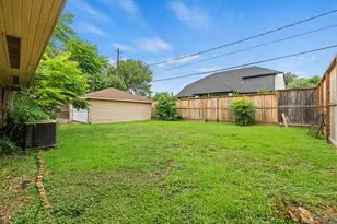 3722 Merrick St, Houston, TX 77025 - Photo 14