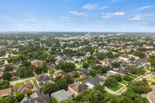 3722 Merrick St, Houston, TX 77025 - Photo 10