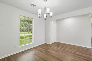 7110 Log View Dr, Houston, TX 77040 - Photo 12