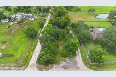 15601 Fir Road, Santa Fe, TX 77517 - Photo 2