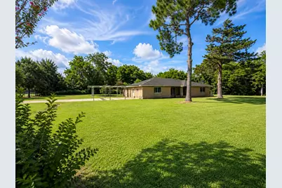702 E Dallas Street, Fresno, TX 77545 - Photo 4
