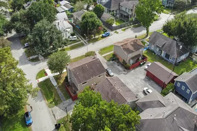 311 E 10th Street, Houston, TX 77008 - Photo 10