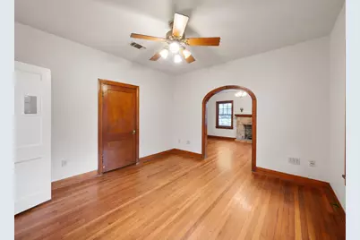 229 E Cedar Street, Angleton, TX 77515 - Photo 6