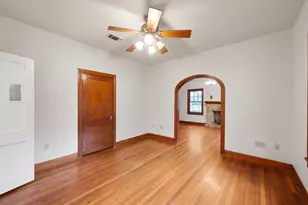 229 E Cedar St, Angleton, TX 77515 - Photo 6