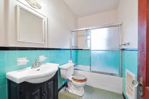 229 E Cedar St, Angleton, TX 77515 - Photo 10