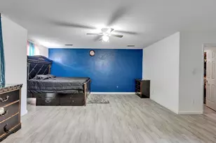 7923 Glenview Dr, Houston, TX 77061 - Photo 18