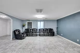 7923 Glenview Dr, Houston, TX 77061 - Photo 8