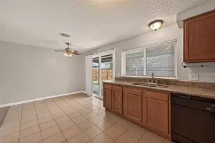 1806 Foxlake Dr, Houston, TX 77084 - Photo 20