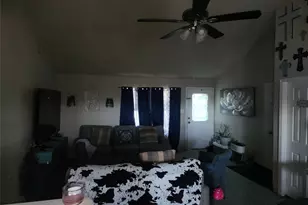 42 Country Oaks St, Brazoria, TX 77422 - Photo 8