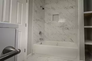 4411 Knotty Oaks Trail, Houston, TX 77045 - Photo 22