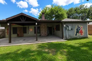 505 E Lambuth Ln, Deer Park, TX 77536 - Photo 2