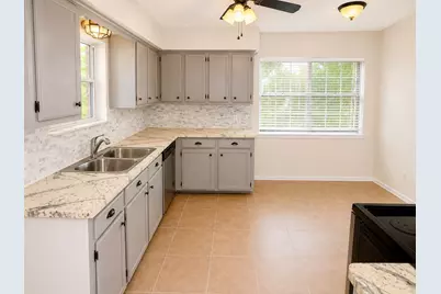 505 E Lambuth Lane, Deer Park, TX 77536 - Photo 6