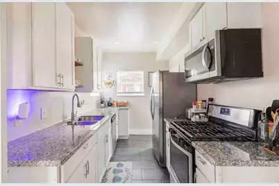 2108 Berry Street, Houston, TX 77004 - Photo 10