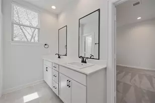 13 Fulton Row Ln, Houston, TX 77076 - Photo 18