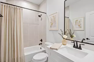 13 Fulton Row Ln, Houston, TX 77076 - Photo 6