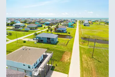 955 Townsend Drive, Port Bolivar, TX 77650 - Photo 4