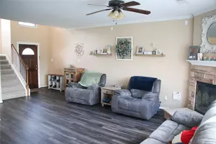 1122 Chase Park Dr, Bacliff, TX 77518 - Photo 6