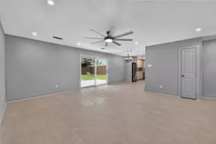 4131 Knotty Oaks Trail, Houston, TX 77045 - Photo 4