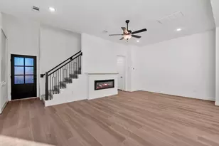 10114 Palm Spgs Pl, Iowa Colony, TX 77578 - Photo 8