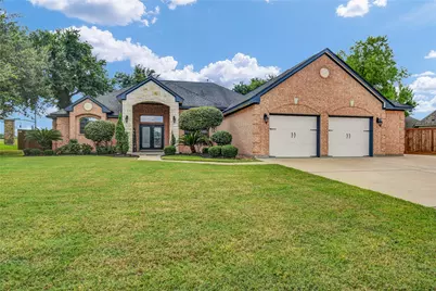 101 Deerwood Drive, Lake Jackson, TX 77566 - Photo 1